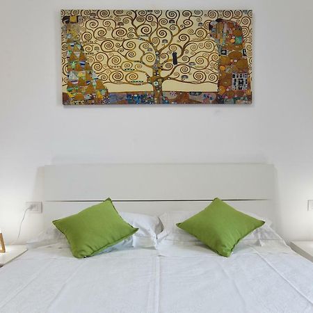 House Garden E Sky Apartment อาลเกโร ภายนอก รูปภาพ
